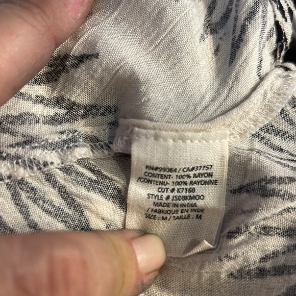 NWT BillaBong top - Picture 9 of 10